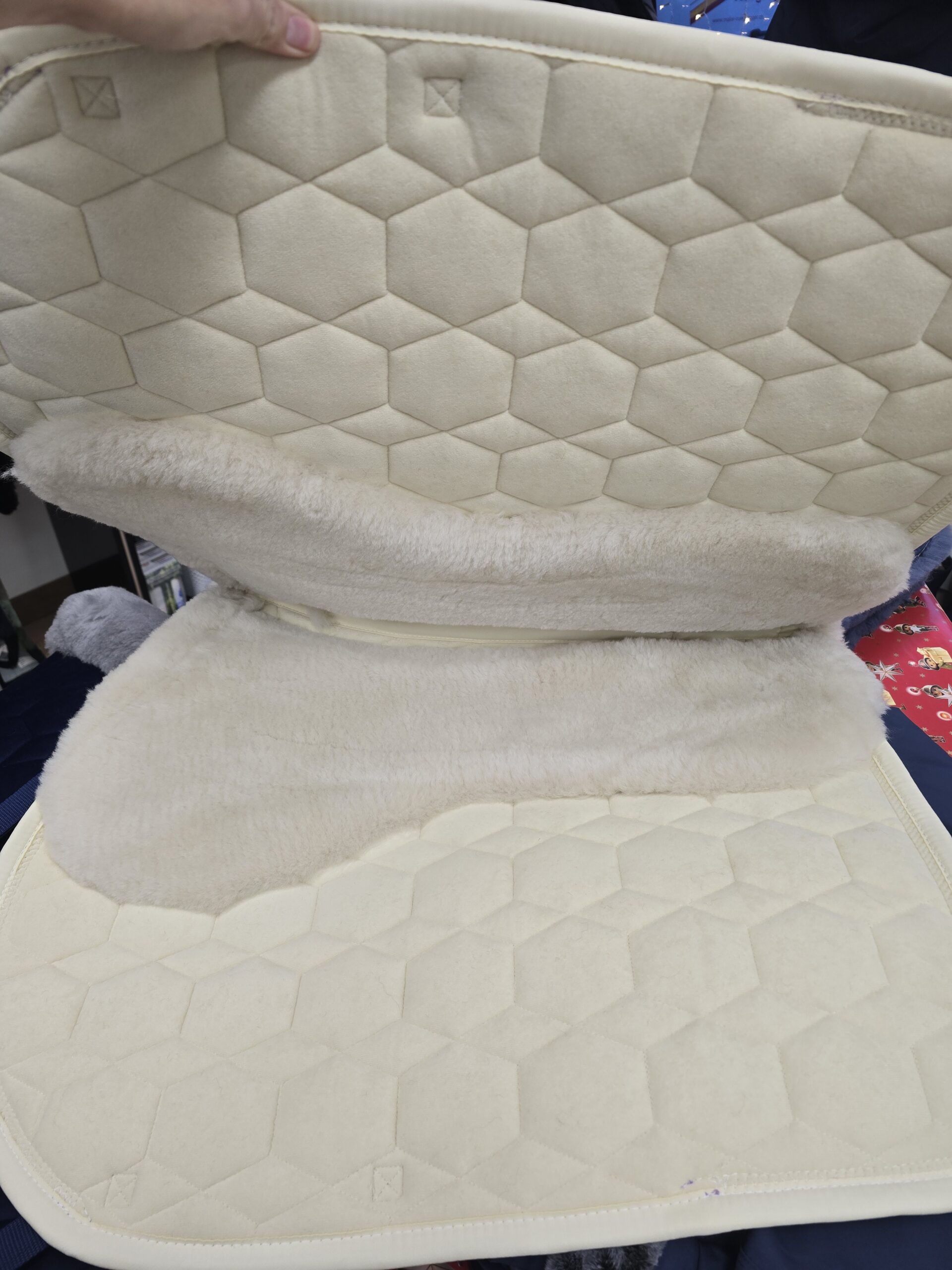 Mattes Springschabracke Flieder - Einzelstück – Bild 3