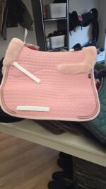 Mattes Dressurschabracke Rose