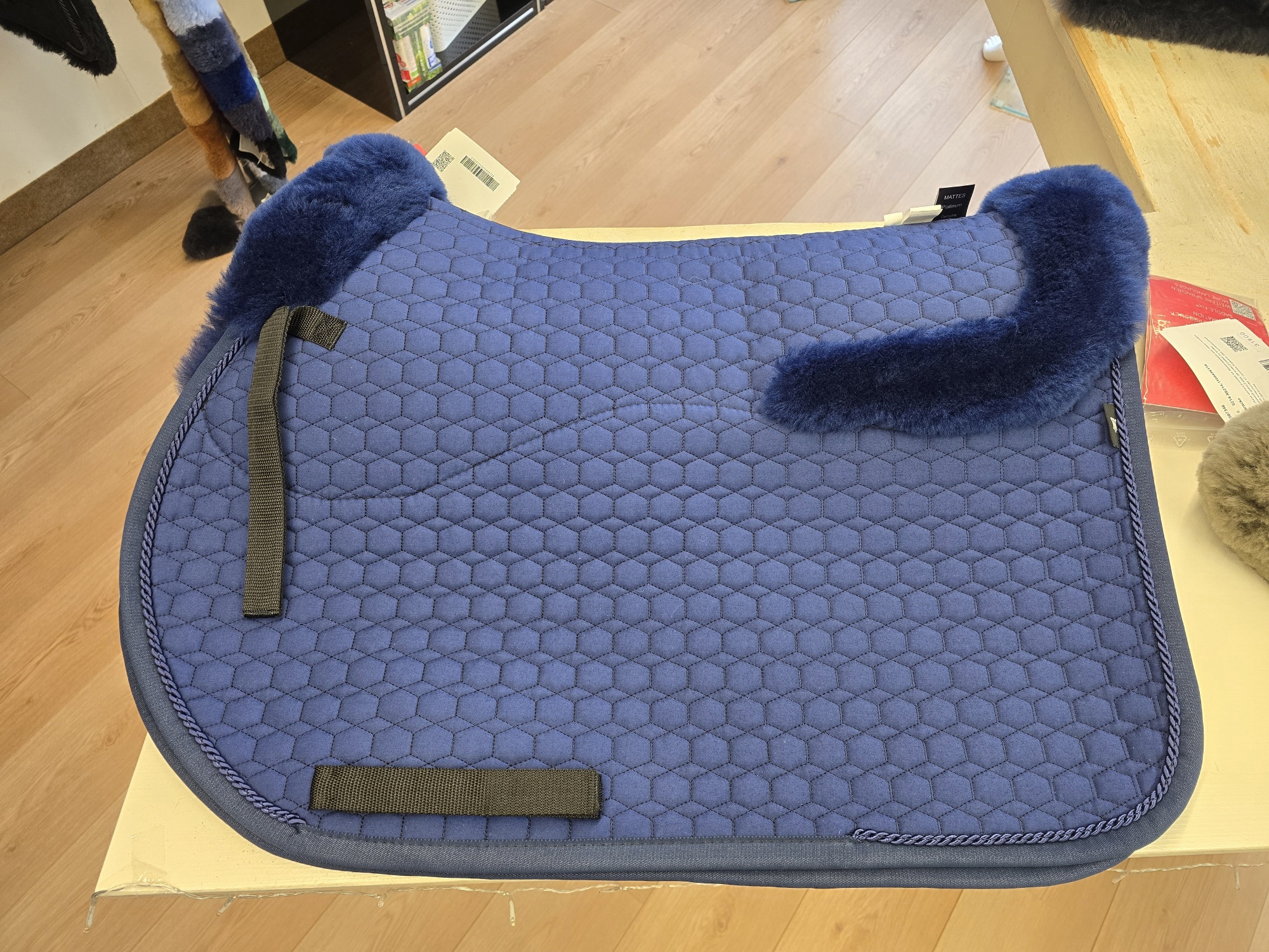 Mattes Springschabracke Grösse L – Bild 3